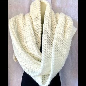 Charlotte Russe Cable Knit Chunky Scarf